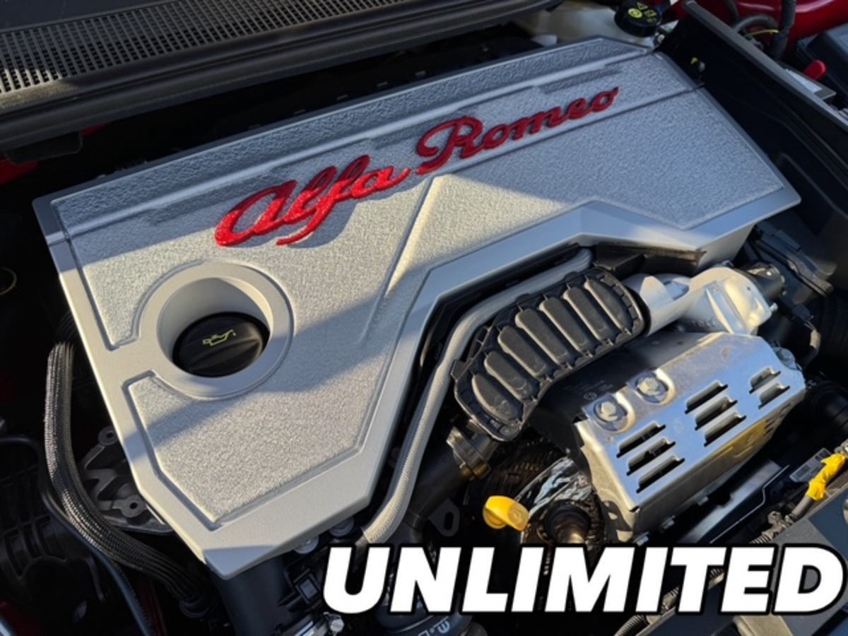 アルファ ロメオ ジュニア イブリダ エンジンカバー UNLIMITED