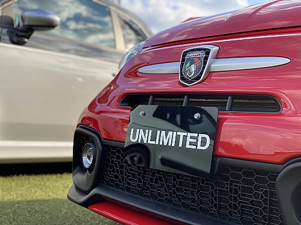 Unlimited アンリミテッド パーツセールス アバルト フィアット500カスタムパーツ販売 Abarth Fiat500のパーツ アクセサリー販売 アバルト500 595 Fiat500パーツ輸入販売 イタリア Sforza 輸入パーツ販売 アンリミテッドアバルト フィアット500 パーツセールス